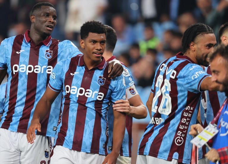 Trabzonspor evinde 4 farkla galip