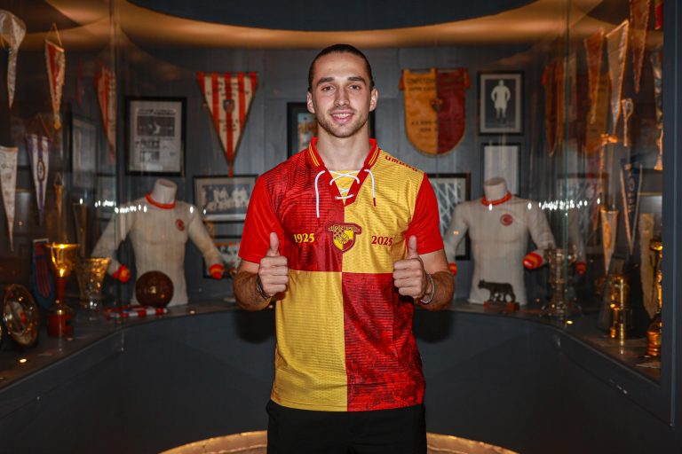 Göztepe’nin 22 yaşındaki sağ kanat beki Arda Okan Kurtulan, potansiyeliyle adından söz ettiriyor