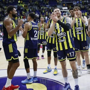 Şampiyona yakışan başlangıç